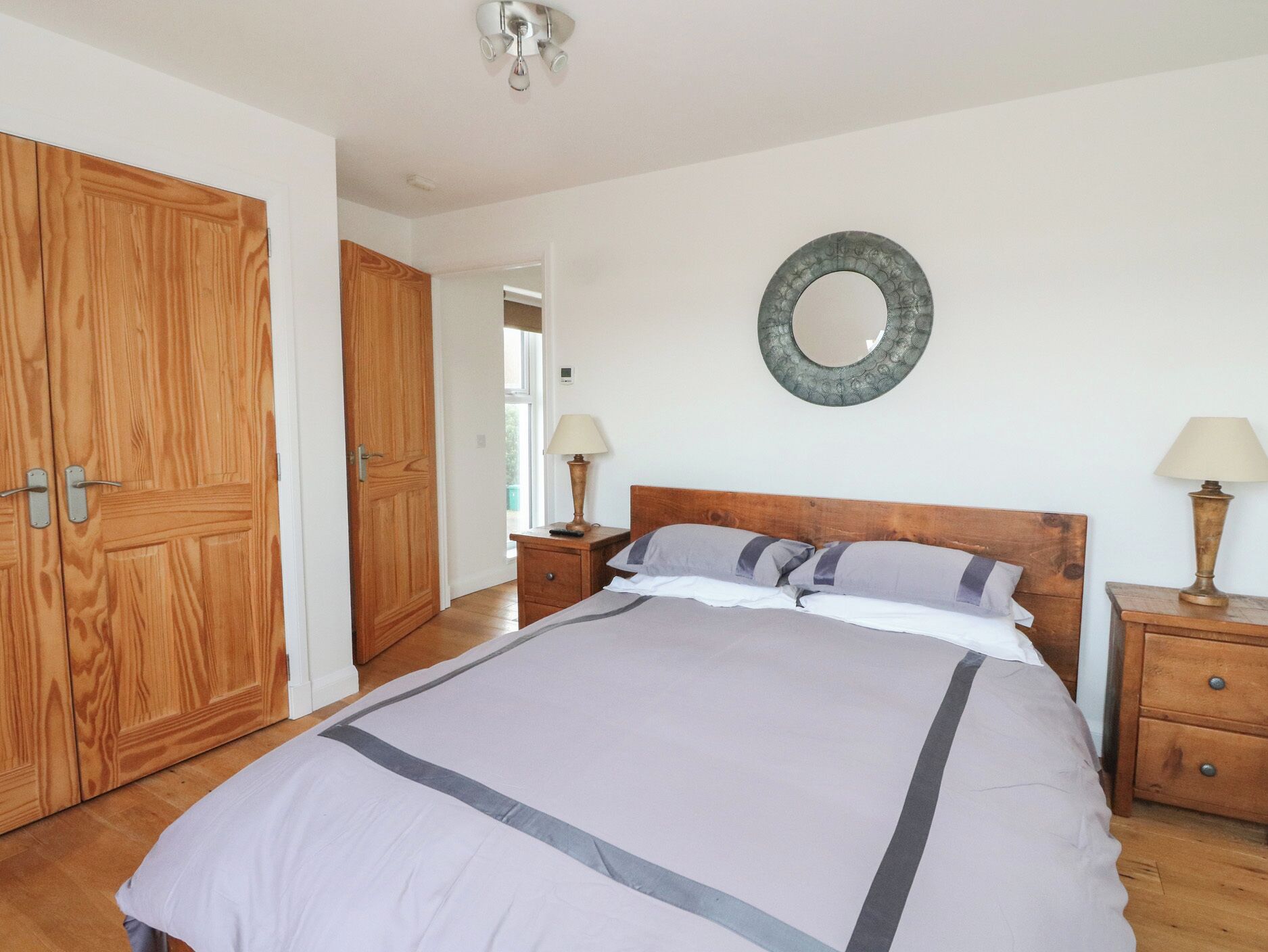 2 bedrooms, individually decorated, individually furnished, free WiFi