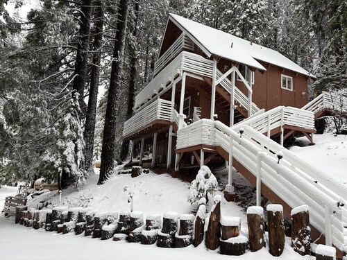 Half Dome Haven - Cozy Yosemite West Studio