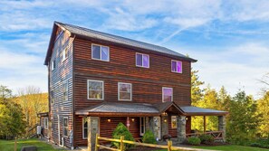House (1 Bedroom) | Interior - Mins to Hunter Mountain Sleeps 36 Pool, Spa, Games & Bar Cozy Peaks Lodge by Avantstay (Tannersville)