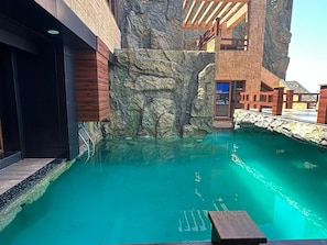 Piscine extérieure, piscine chauffée
