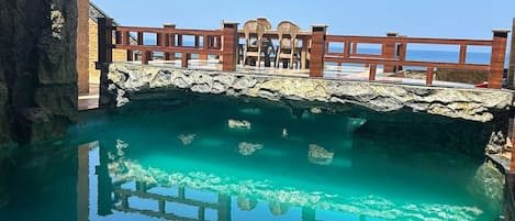 Piscine extérieure, piscine chauffée