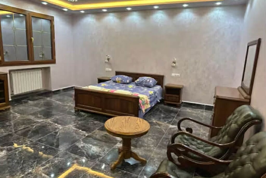 Internet, bed sheets