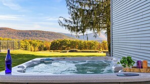 Interior - Scenic Catskills Retreat Pool, Hot Tub, Game Room, Lake & Views Mountainview Estate by Avantstay (Hensonville)