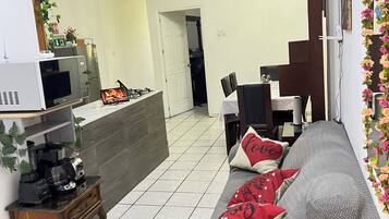 Smart TV, video games, DVD player