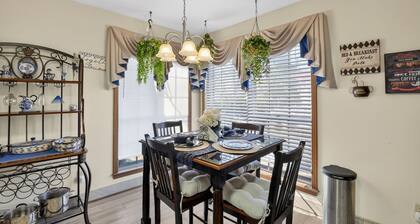 Graceland Getaway – Spacious 4BR Memphis House