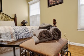 4 dormitorios, tabla de planchar con plancha, wifi y ropa de cama