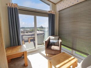 Living area - 1 Fishermans Hill (Newton Stewart)