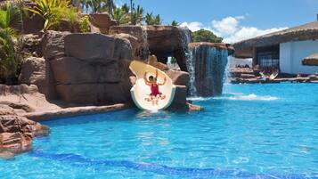 Outdoor pool, open 10:00 AM to 8:00 PM, pool umbrellas