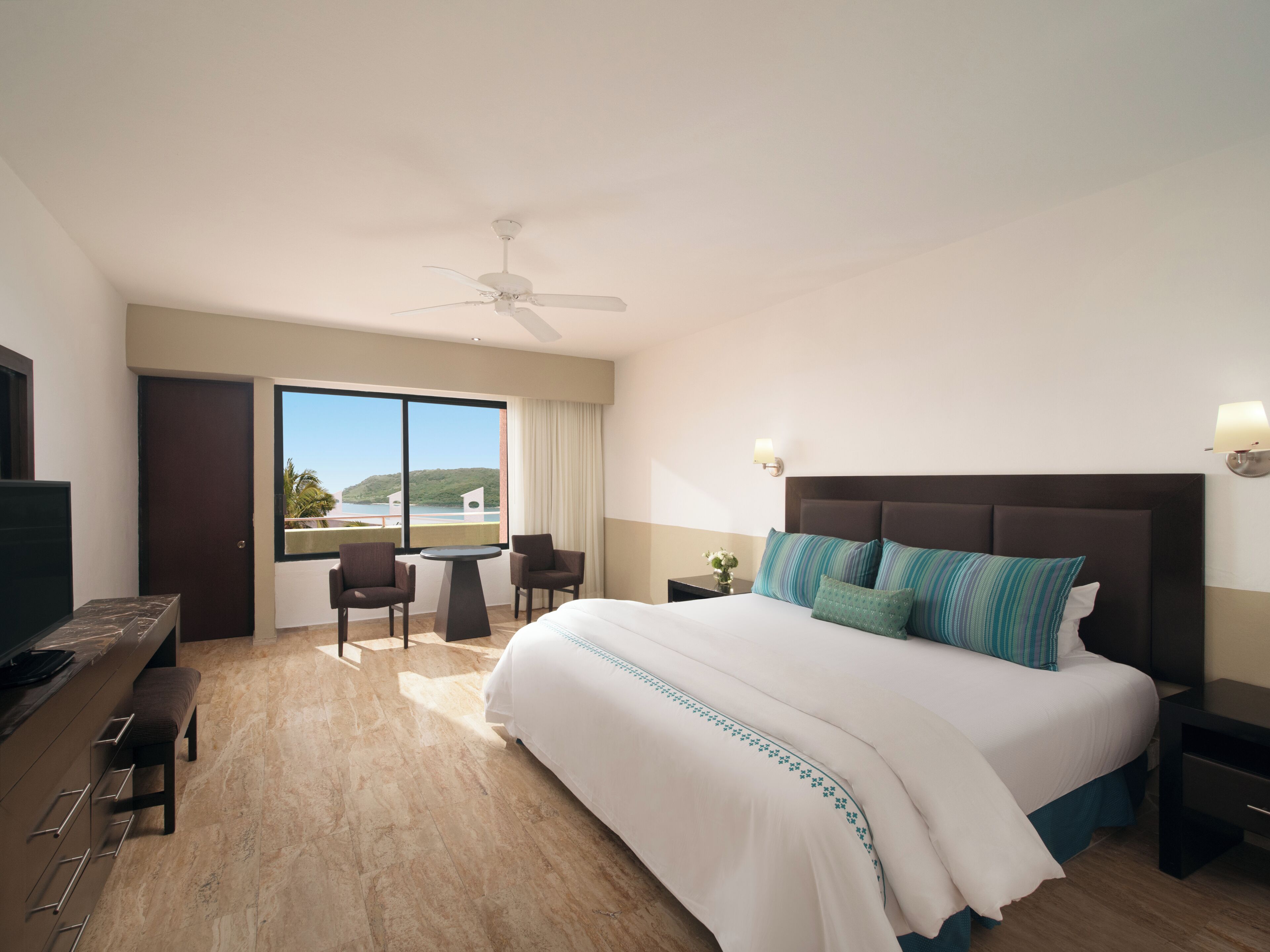 Standard Room, Sea View | In-room safe, iron/ironing board, free WiFi