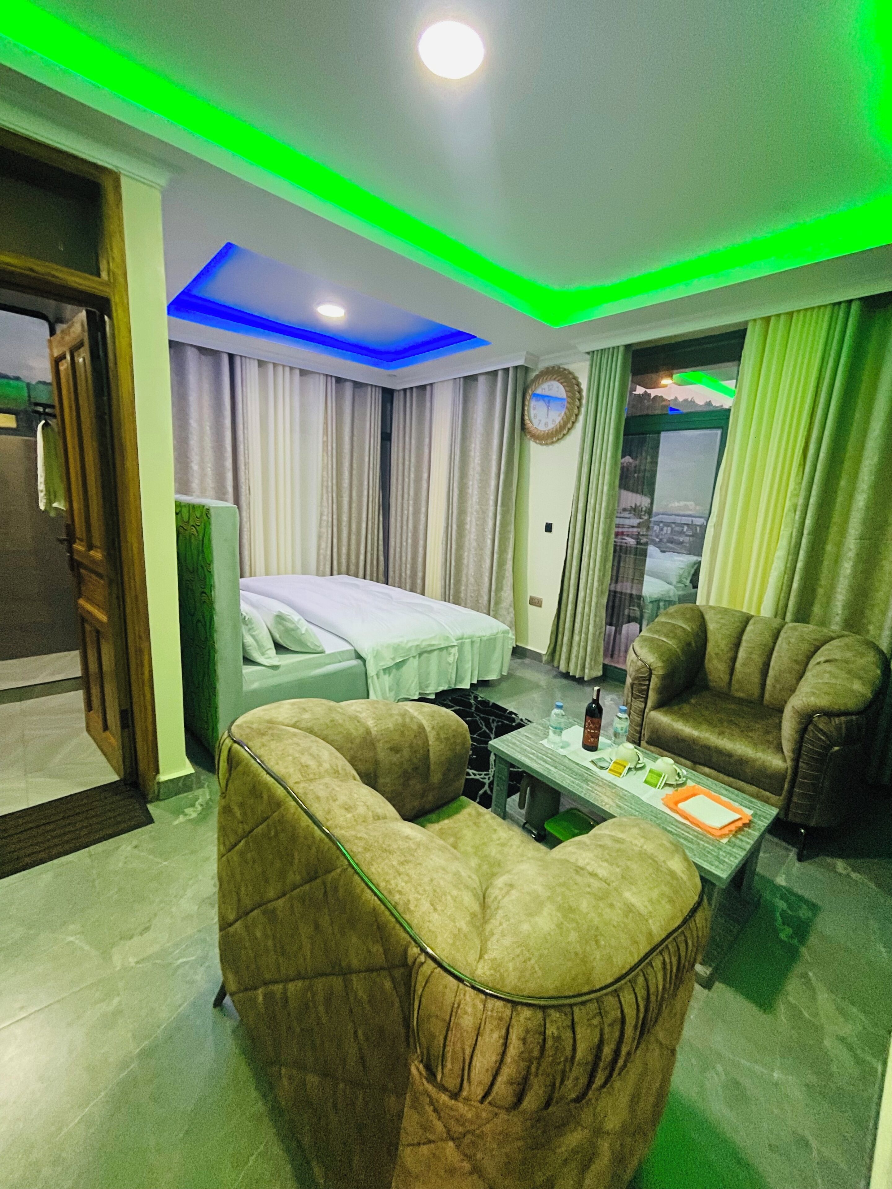 1 bedroom, iron/ironing board, WiFi