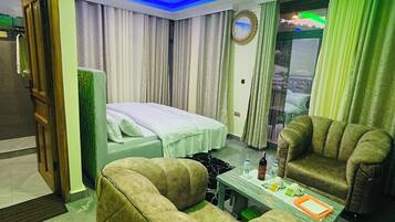 1 bedroom, iron/ironing board, WiFi