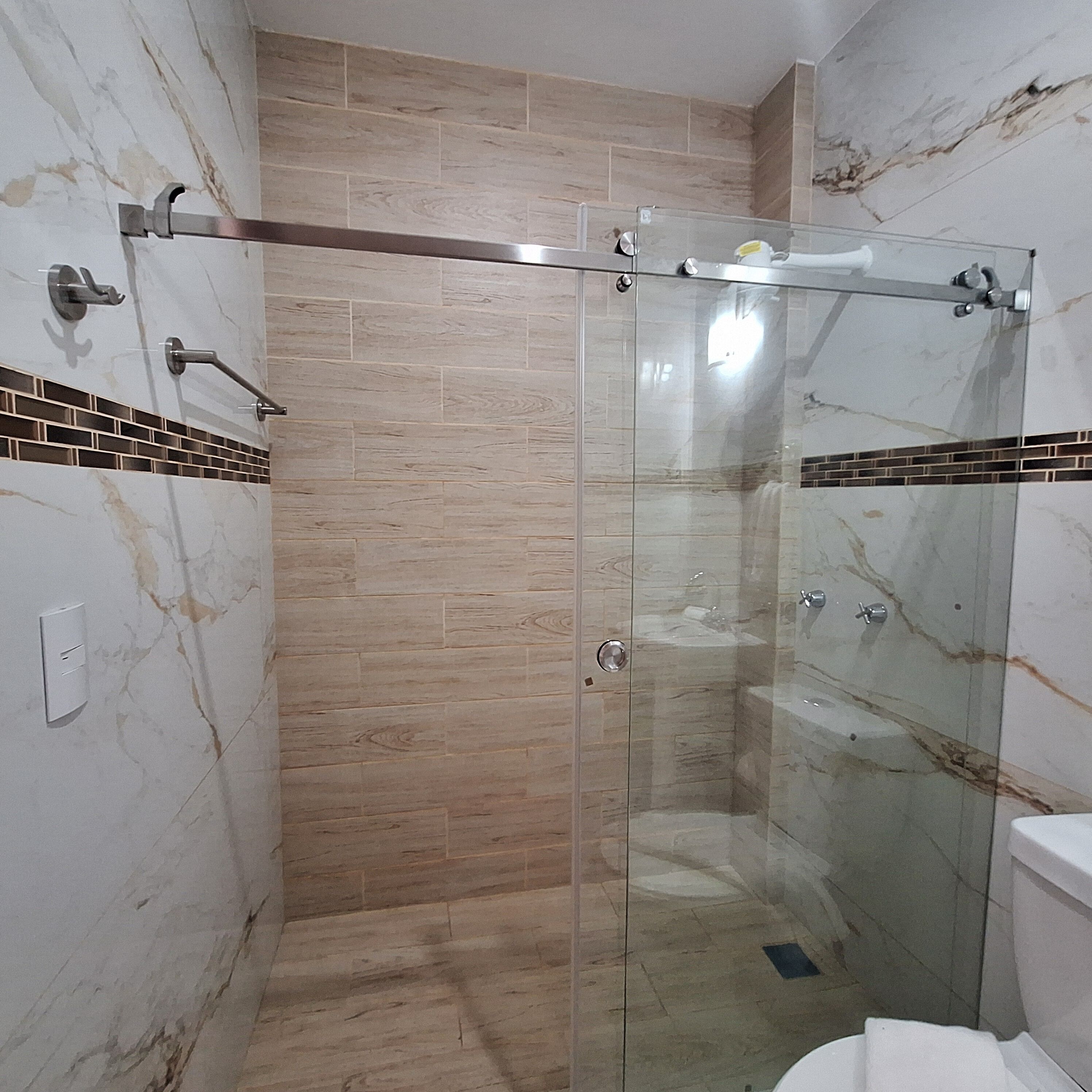 Standard-huoneisto, 1 makuuhuone, parveke | Kylpyhuone