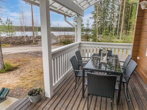 屋外ダイニングエリア