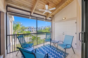 Property grounds - Coquina Beach- Stunning Remodel-2 Bedroom- Beachside (Sanibel)