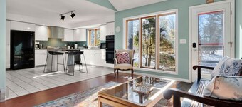 Spacious 4BR Central-Berkshires Home with POOL!
