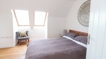 1 bedroom, individually decorated, individually furnished, free WiFi