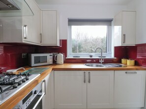 Dishwasher, cookware/dishes/utensils - Sealladh (Appin)