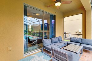 Terrace/patio - Disney Oasis: 5BR Windsor Home w/ Private Pool (Kissimmee)