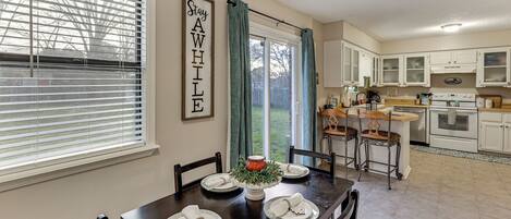 Refrigerador, microondas, parrilla de estufa y lavavajillas