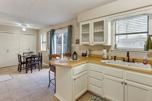 Fridge, microwave, stovetop, dishwasher - Fish, Hike & Tailgate: Russellville Home w/ Yard (Russellville)