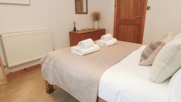 3 bedrooms, individually decorated, individually furnished, free WiFi