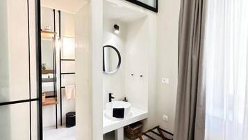 Suite Deluxe, vistas a la ciudad | Baño