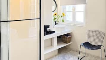 Deluxe Suite 3 - Balcony City View-Historic Centre | Interior