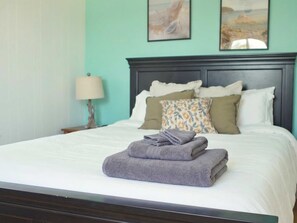 2 عدّة غرف نوم ومكتب ومكواة/لوح كي وواي فاي