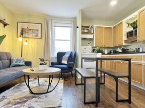 تلفزيون، مكتب