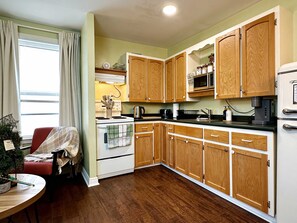 Fridge, microwave, oven, stovetop - Spacious 1BR Large Kitchen River Walk & Trails (Bridgewater)