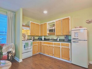 Fridge, microwave, oven, stovetop - Spacious 1BR Large Kitchen River Walk & Trails (Bridgewater)