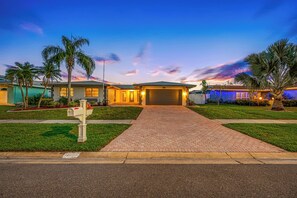 Exterior - Saltwater Pool Beach Home (Largo)