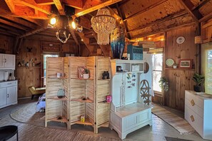 Interior - 100% Private Island on Long Lake. Great for families or a group-pet friendly. (Naples)