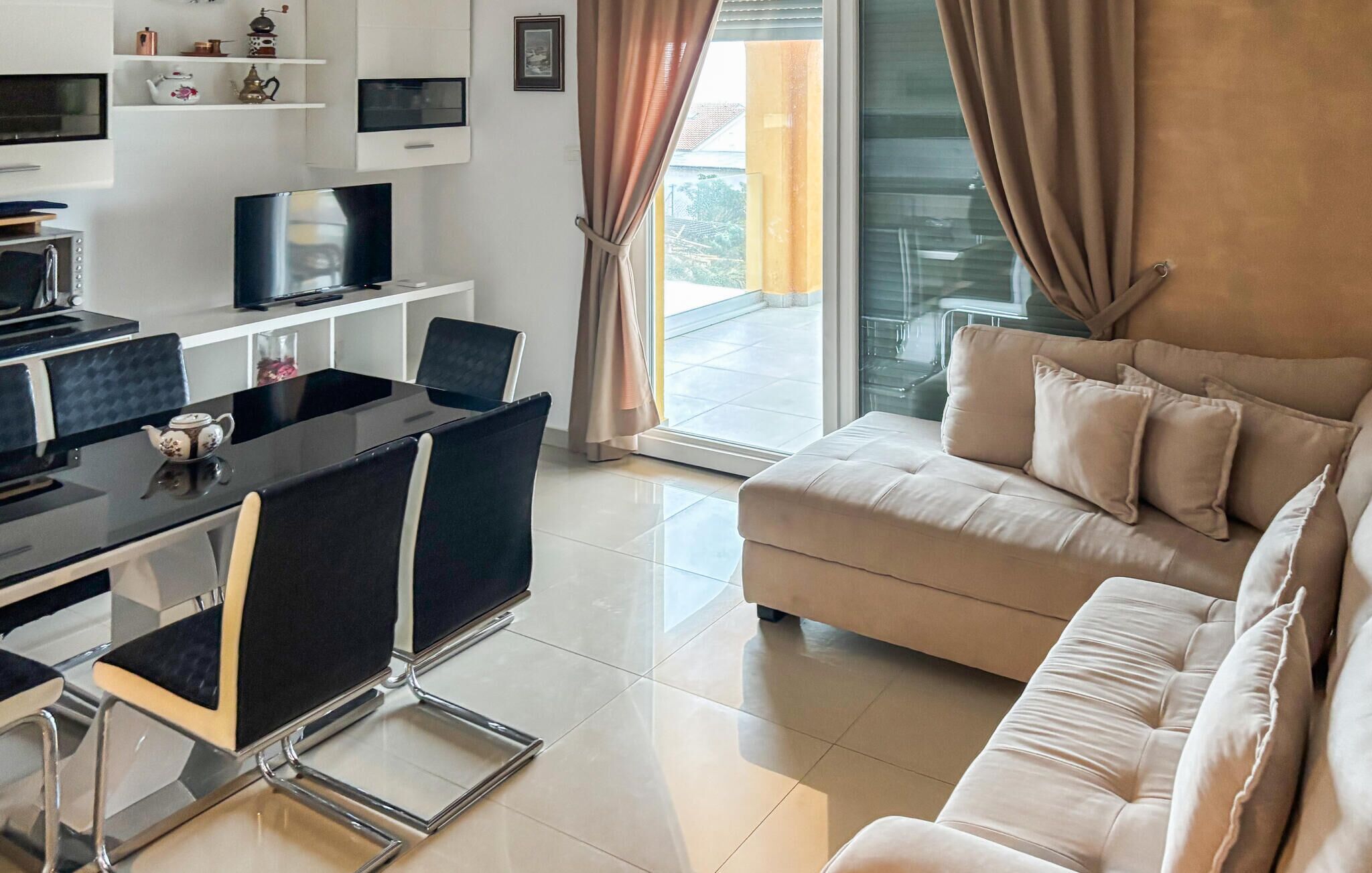 تلفزيون ذكي