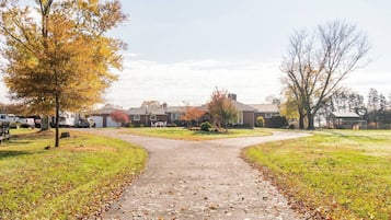 Enceinte de lâhĂ©bergement