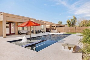 A heated pool - Sandcastle House: Pool, Spa, Golf! (Queen Creek)