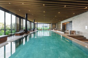 Indoor pool - Be grand del Valle by Wynwood House (Mexico City)