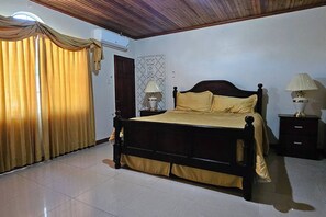 Room - Living Pretty - Upper Floor (Mandeville)