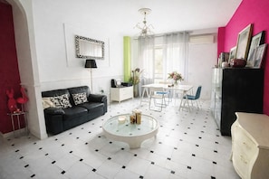Living area - POP ART ROOM (Milano)