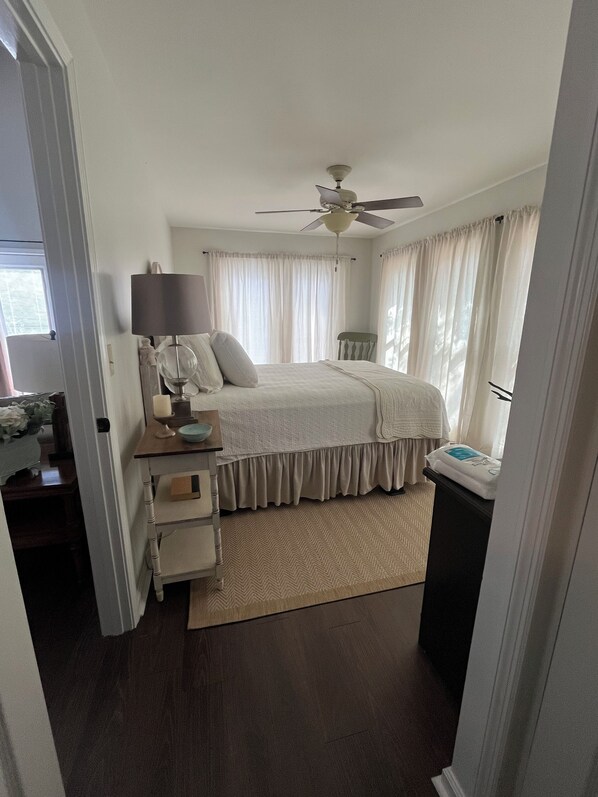 WiFi, bed sheets - Cozy 1-bedroom chalet on the Black Warrior River in Tuscaloosa! (Tuscaloosa)