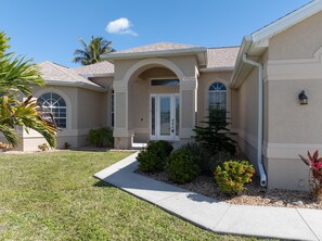 Exterior - Serene Place 2-Cape Coral (Cape Coral)