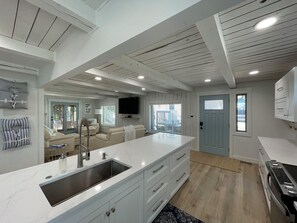 Private kitchen - Lakefront 3 bedroom, 3.5 bath - enclosed porch, private dock, hot tub & fire pit (Sunrise Beach)