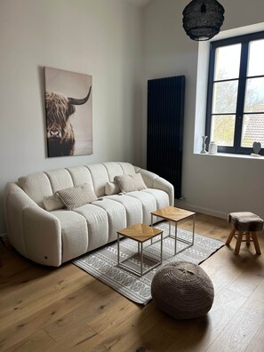 TV - Le Nid - Domaine de la Tour - New apartment for 6 people (Fleury)