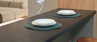 Modern, high-standard studio apartment with covered parking - near UNISC.