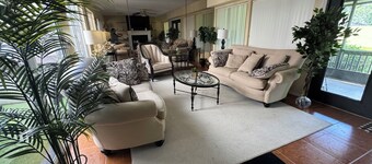 Adorable 3-bedroom townhome in charming Alachua/Gainesville area