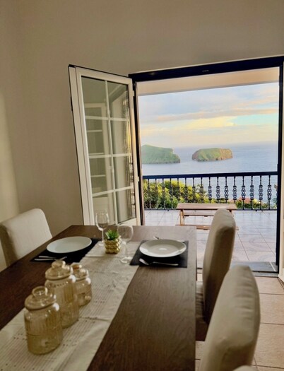 Island View Retreat - 3 Bedroom Villa in Feteira