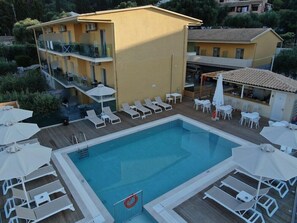 Pool - Passas Studios and Apartments (Corfu)