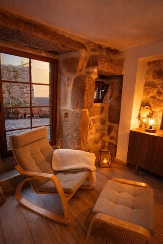 Casa Martinho&Neves combines traditional stone walls and modern comfort