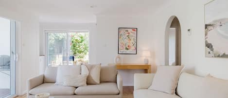 Smart TV, books