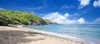 3-Bedroom Duplex Apartment – Beachfront